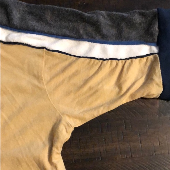 Urban Outfitters Crop Tee - Picture 2 of 3